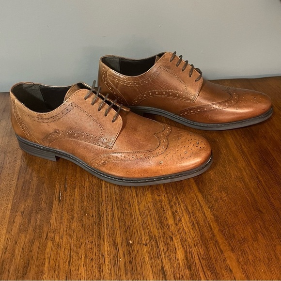 Red Tape Cardew Mens Leather Brogue Lace Up Formal Shoes. Men’s sz 11. Like new - Picture 1 of 14